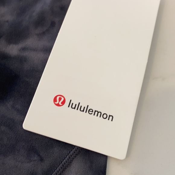 NWT ⭐️ SZ 2 BLACK ALIGN LULULEMON TIEDYE CROP TOP YOGA TWEEN HTF COLOR NEW - Picture 3 of 12